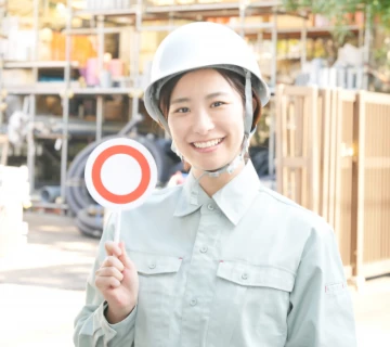 alt=”満足な従業員”